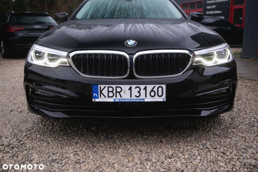 BMW Seria 5 520d Sport Line - 14