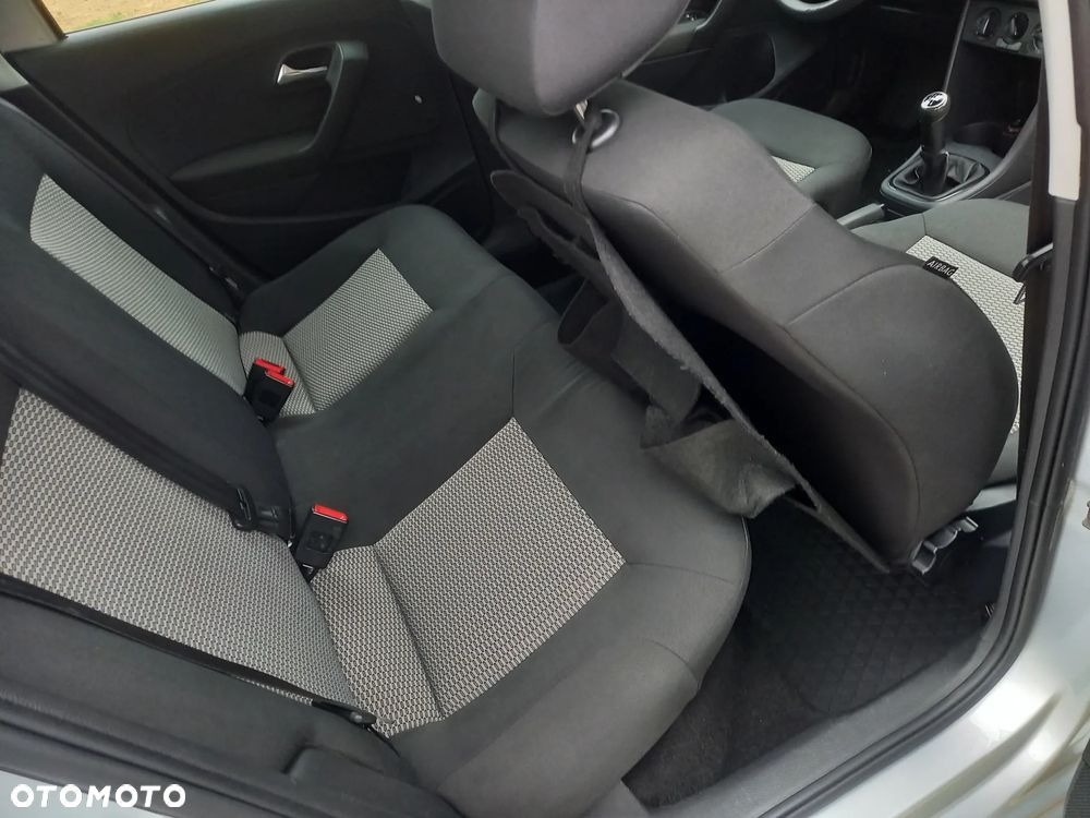 Volkswagen Polo 1.2 Comfortline - 8