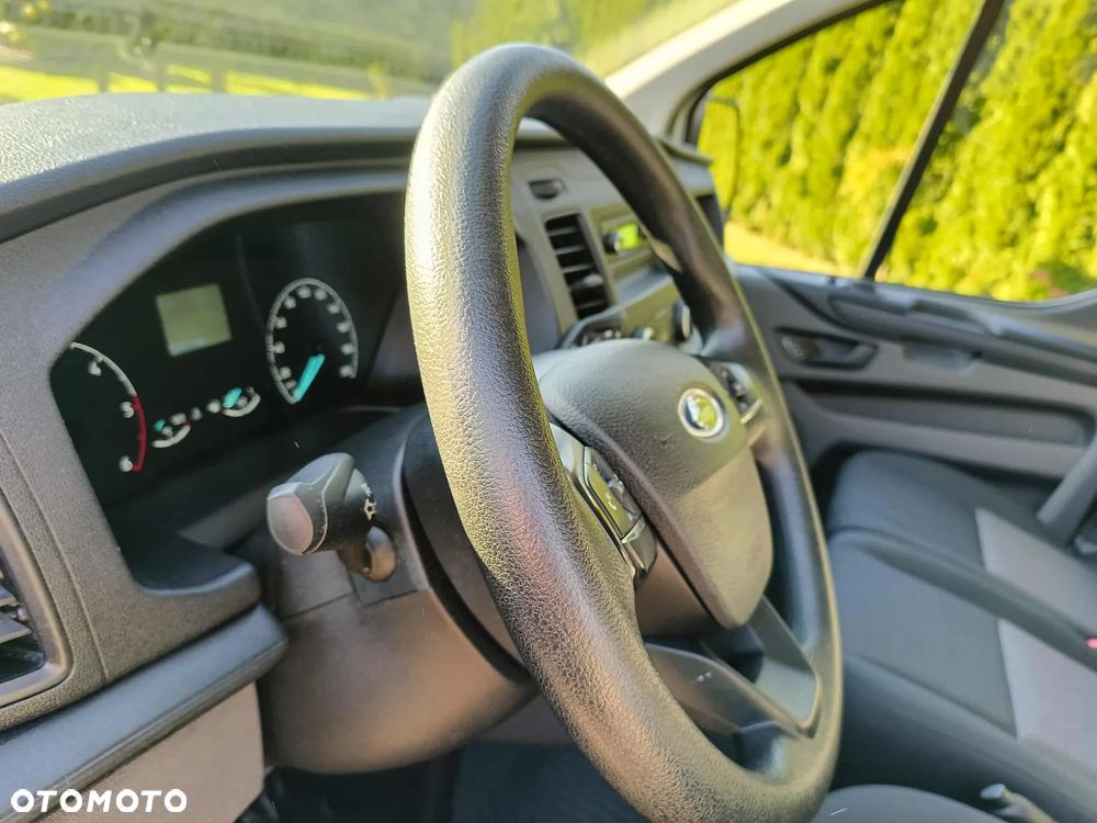 Ford TRANSIT CUSTOM - 19
