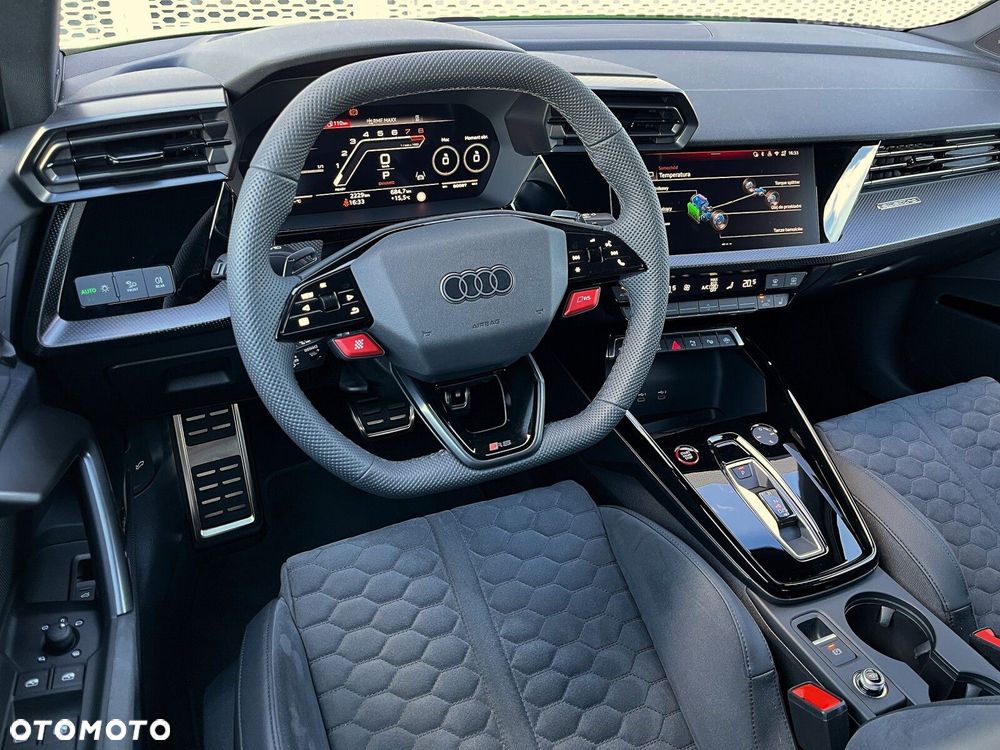 Audi RS3 Limousine - 21
