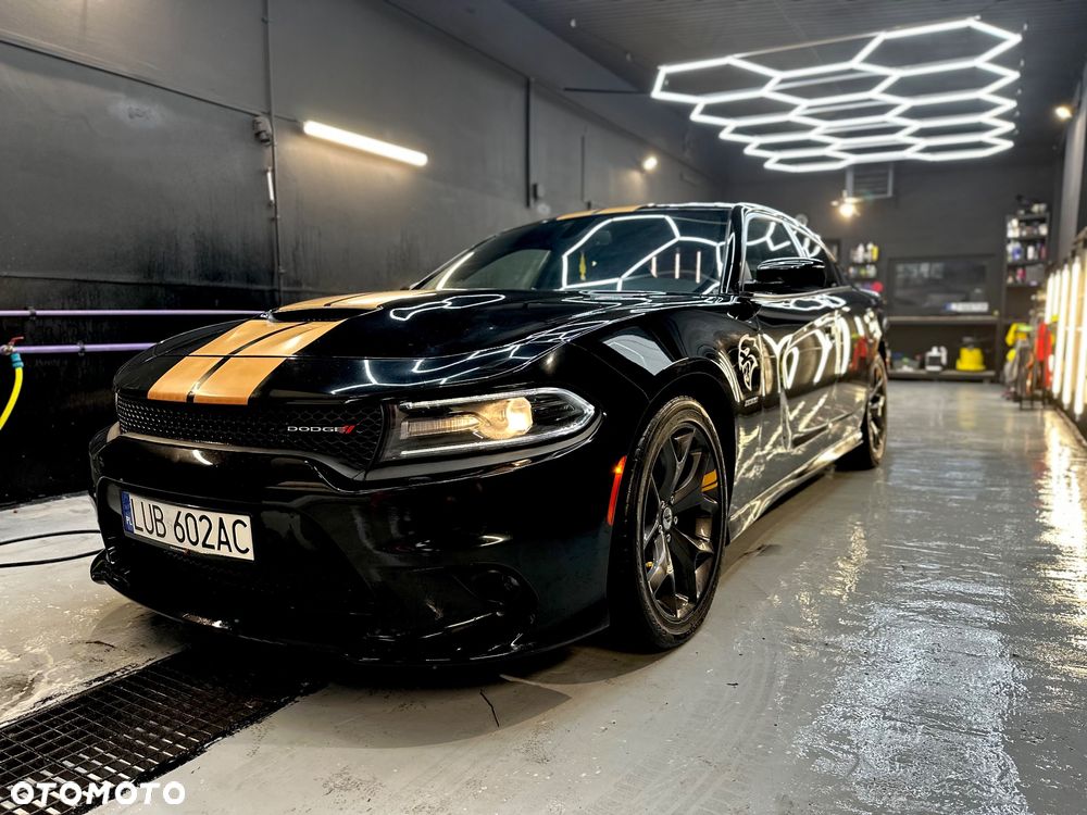 Dodge Charger 5.7 R/T - 1