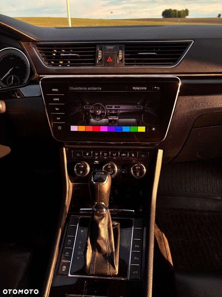 Skoda Superb 2.0 TDI DSG L&K - 12