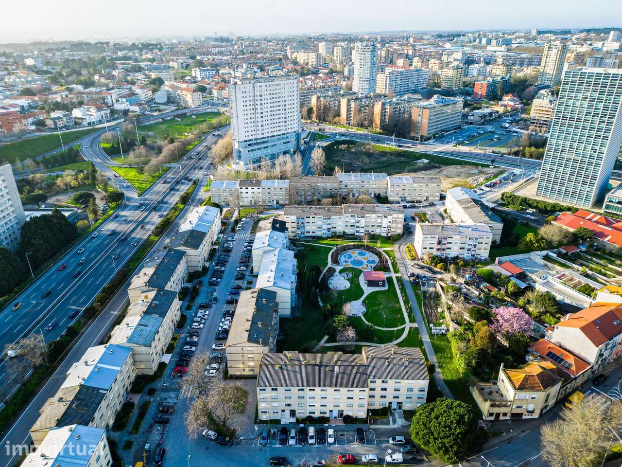 ATENÇÃO: Apto T3 remodelado Av. da Boa Vista, Bessa Leite - Porto - Grande imagem: 2/31