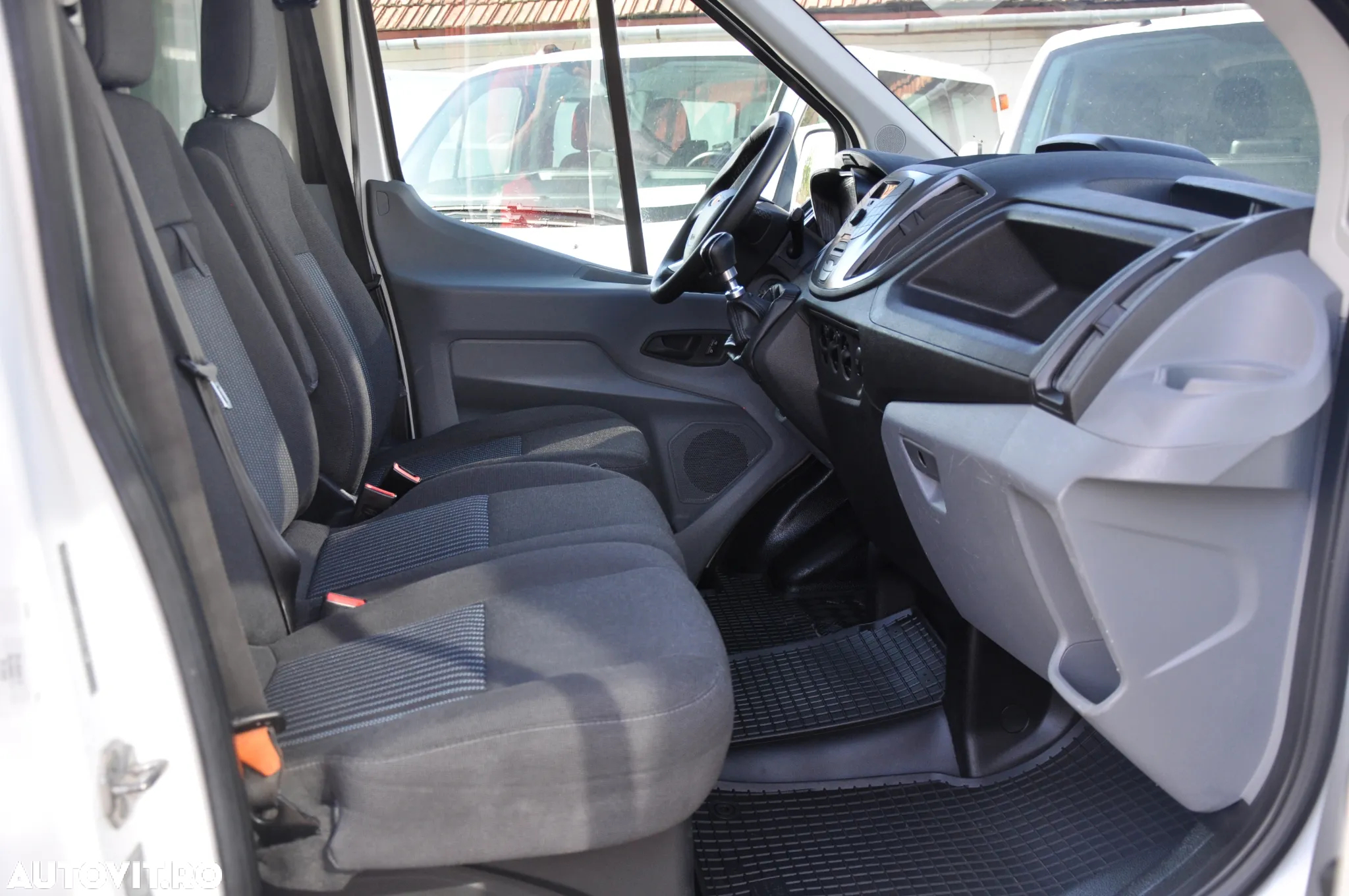 Ford Transit L4 Cub Punte Dubla - 10
