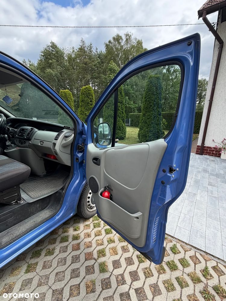 Renault TRAFIC - 12