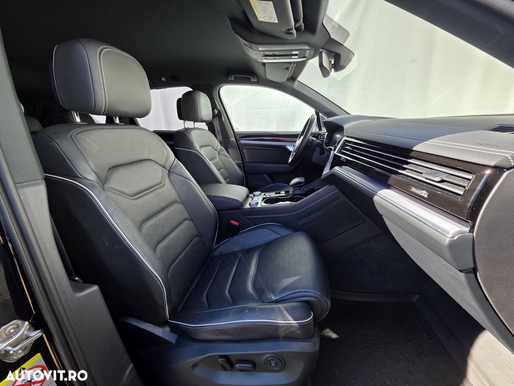 Volkswagen Touareg - 21