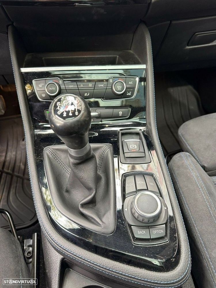 BMW 216 Active Tourer d Pack M - 14