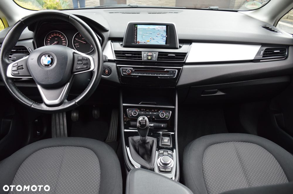 BMW Seria 2 216d Advantage - 19