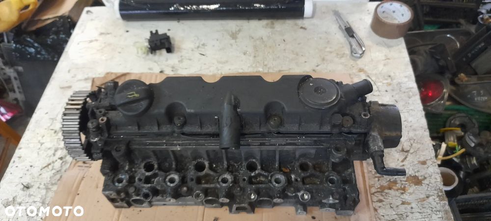 Głowica Silnika Citroen Peugeot 9634963010  2.0 HDI - 6