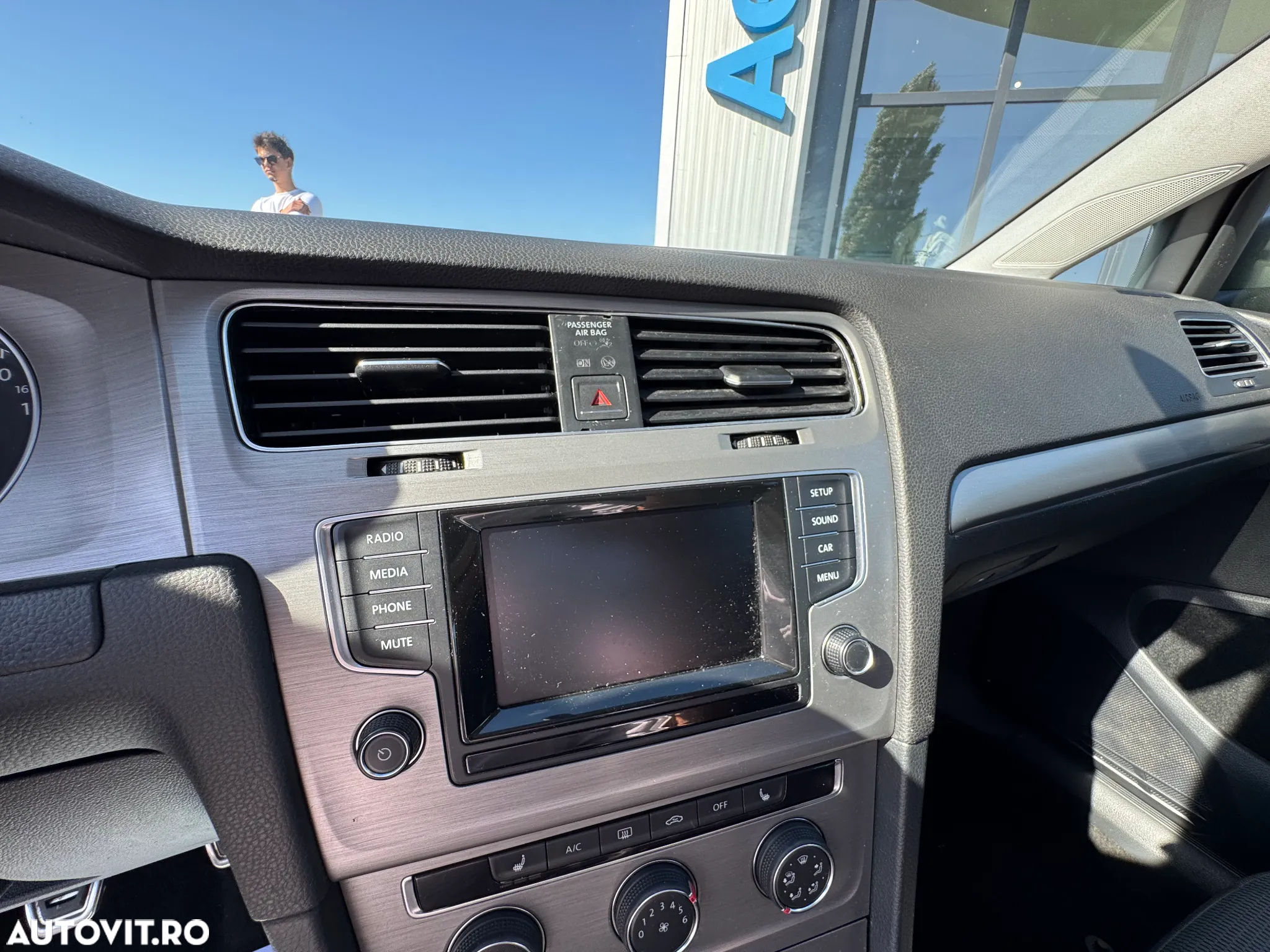 Volkswagen Golf 1.2 TSI BMT Trendline - 23
