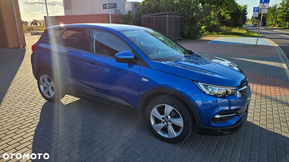 Opel Grandland X 1.2 T GPF Design&Tech S&S - 17