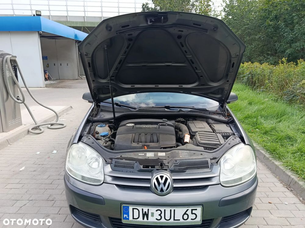 Volkswagen Golf 1.6 Comfortline - 35