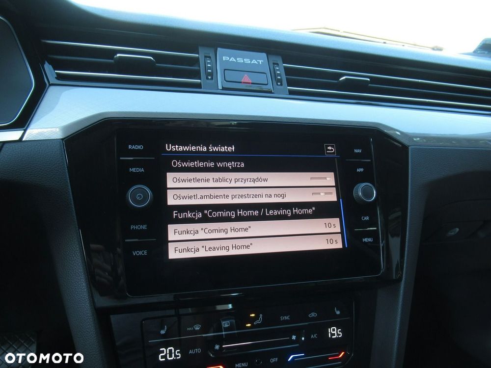 Volkswagen Passat - 27