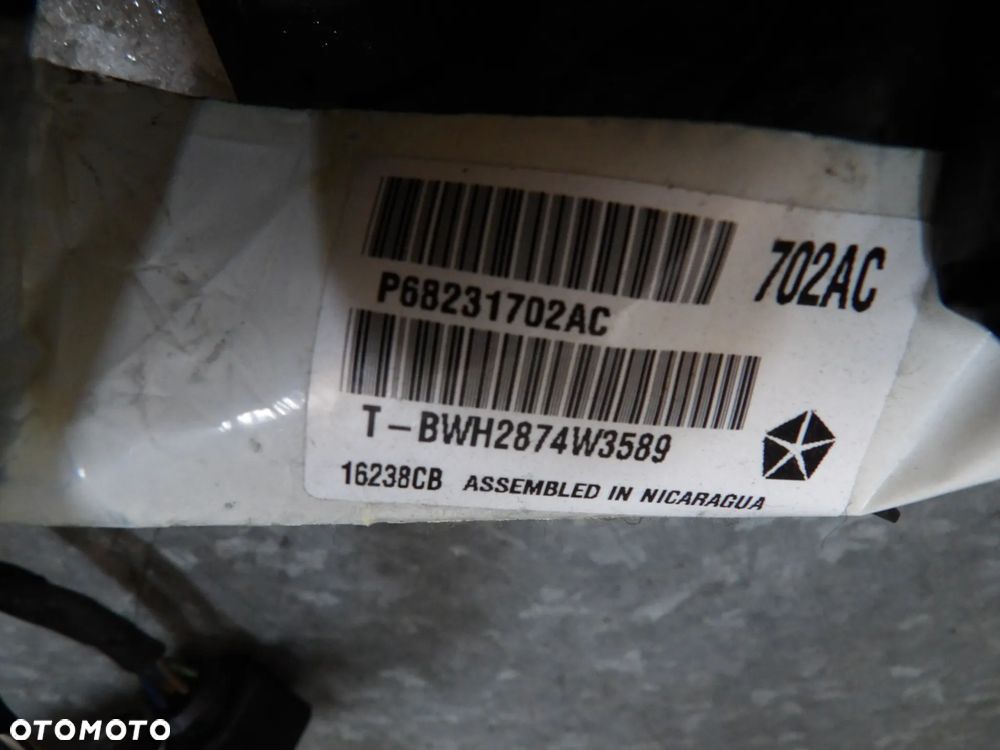 JEEP GRAND CHEROKEE WK2 3.0 CRD INSTALACJA ELEKTRYCZNA KOMORY SILNIKA - 4