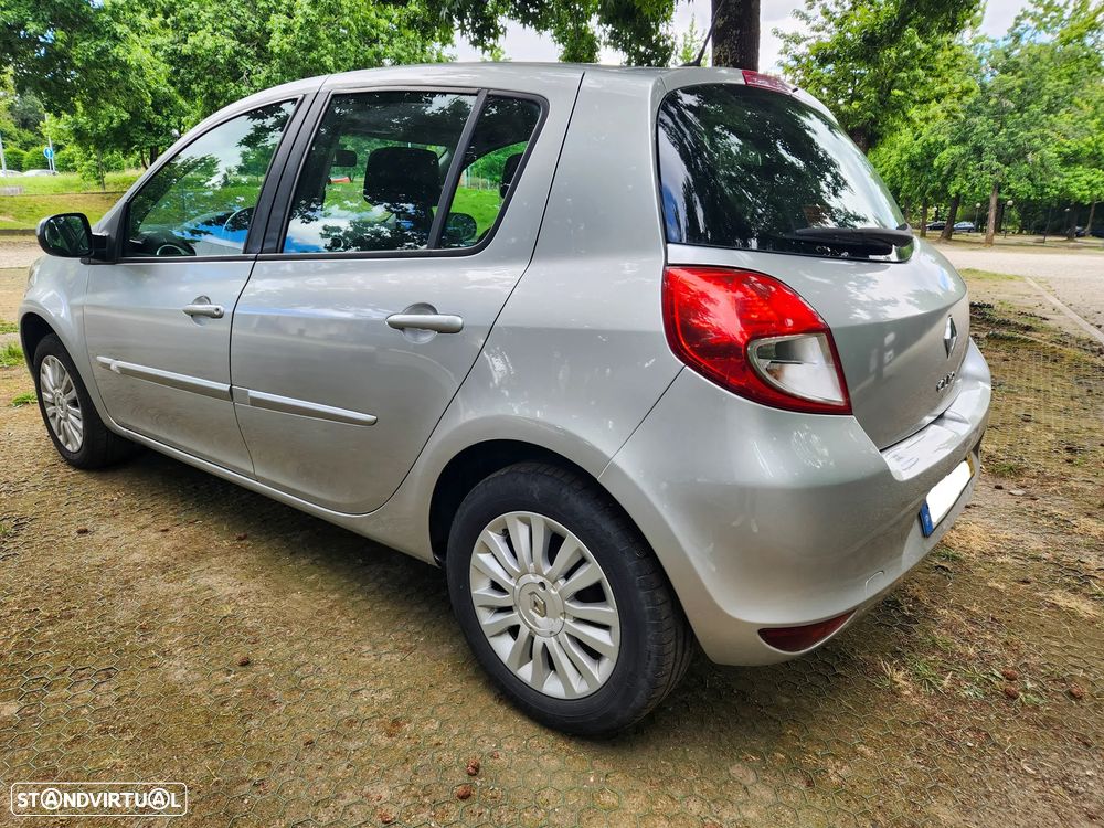 Renault Clio 1.2 16V Dynamique - 8