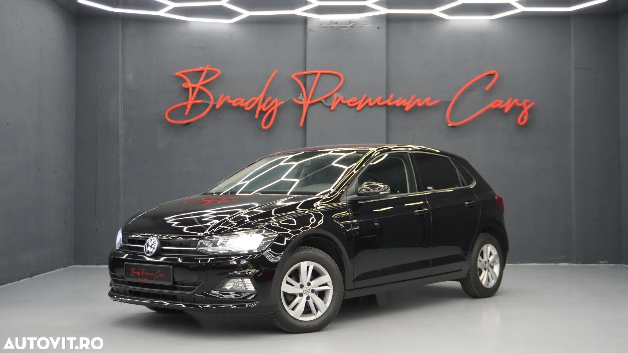Volkswagen Polo 1.0 TSI Comfortline - 1