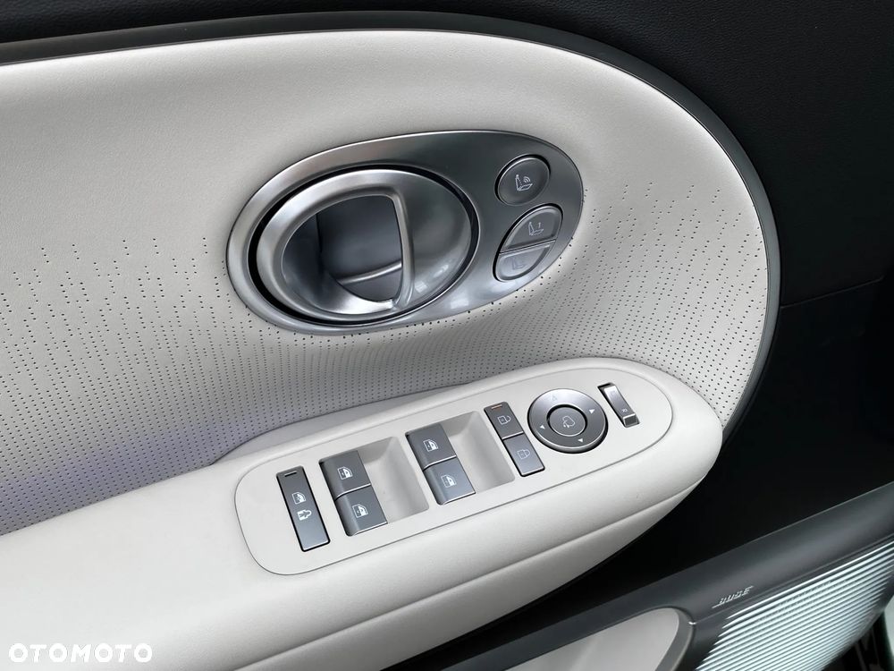 Hyundai IONIQ 9 110kWh Calligraphy AWD Performance - 22