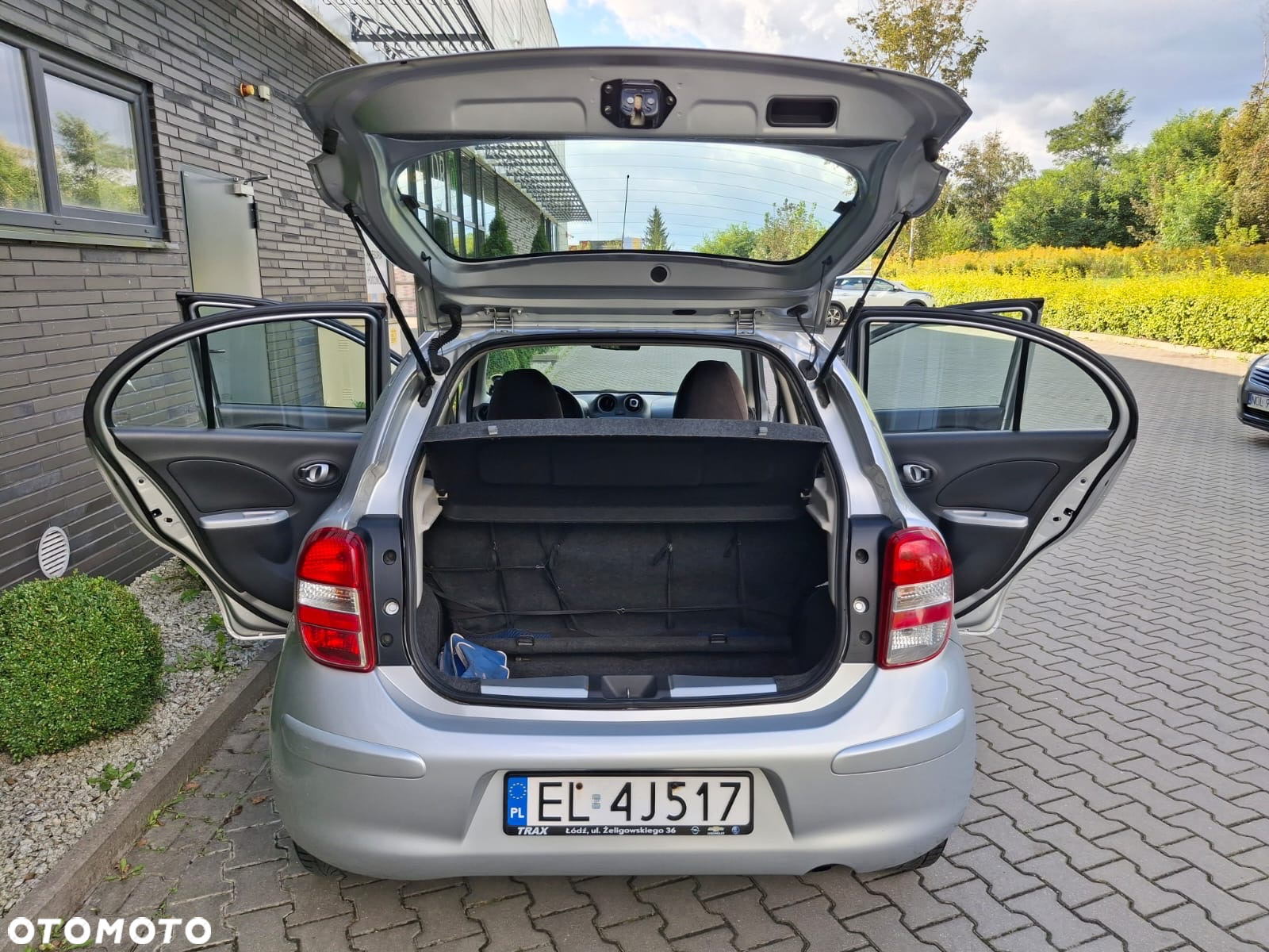 Nissan Micra 1.2 30 Jahre Edition - 10