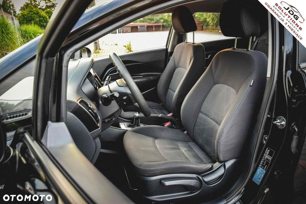 Kia Rio 1.2 Dream Team Edition - 16