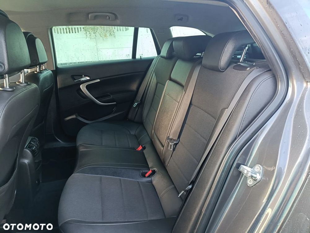 Opel Insignia - 10