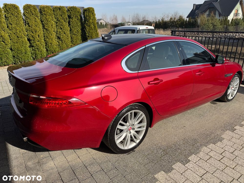 Jaguar XF 3.0 V6 S - 8