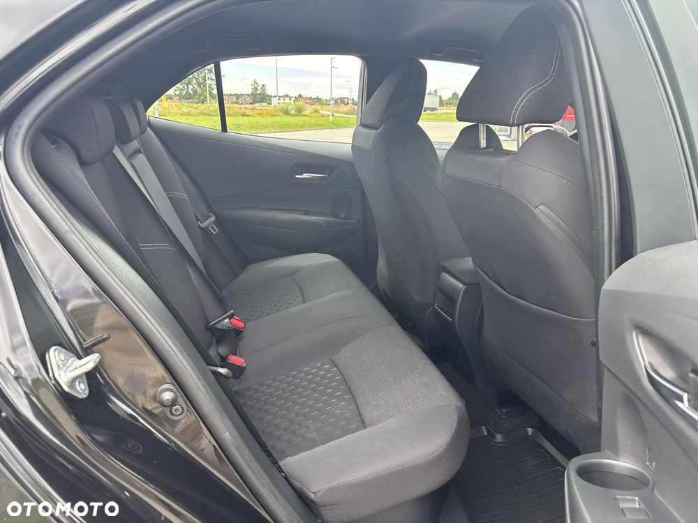 Toyota Corolla 1.8 Hybrid Comfort - 17