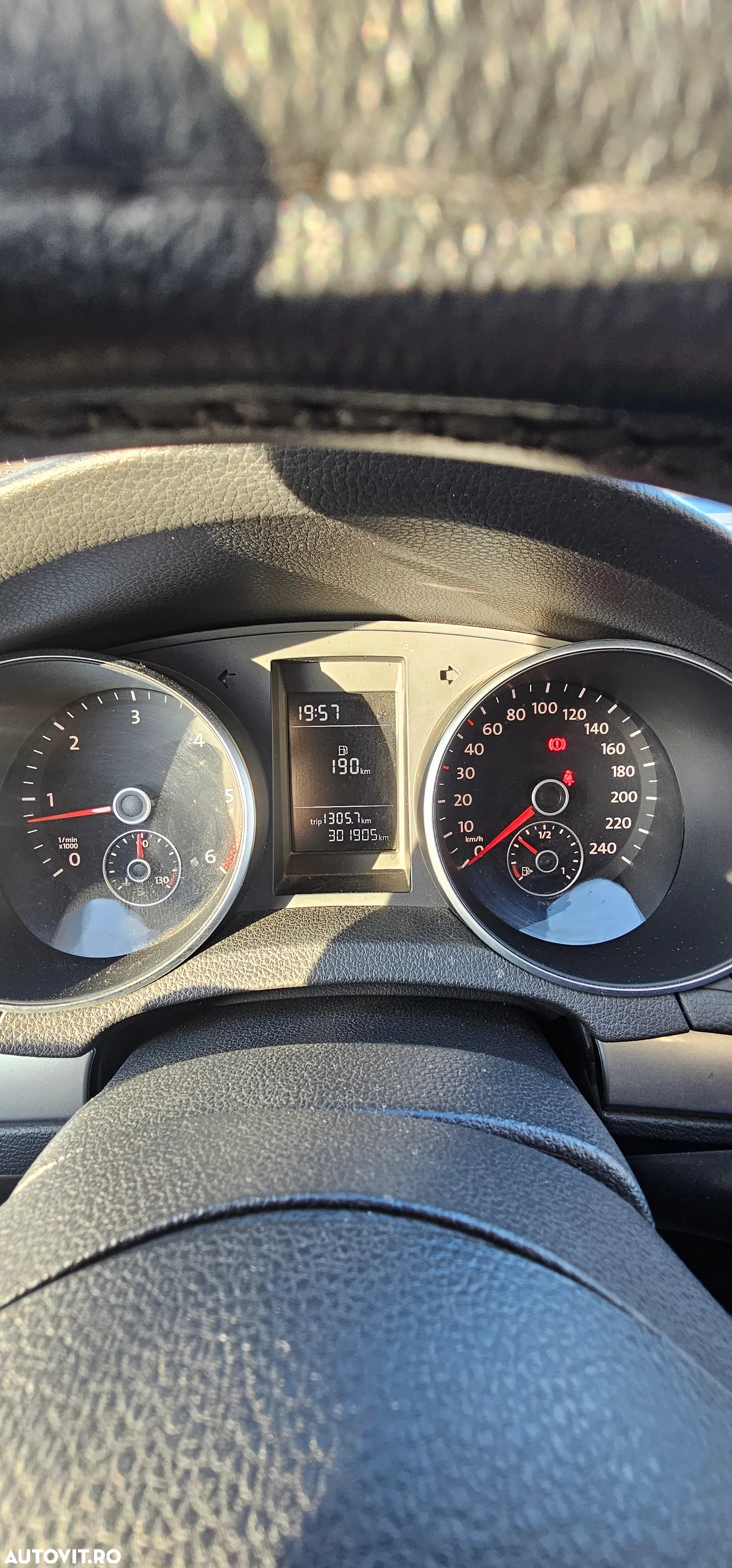 Volkswagen Golf - 14