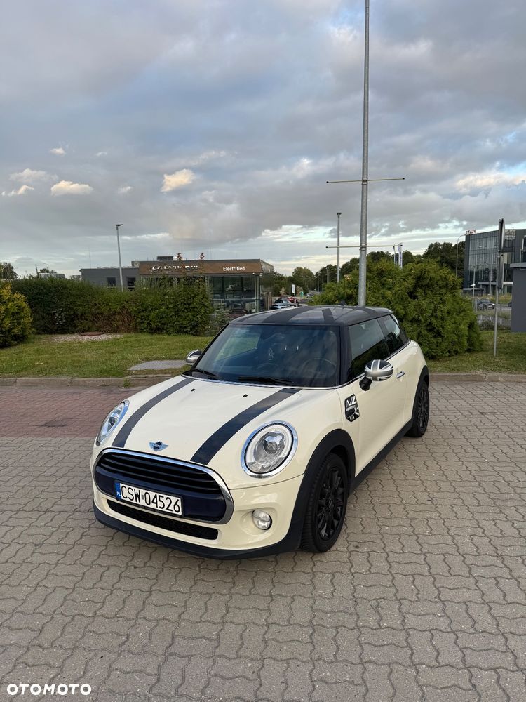MINI Cooper Standard - 1