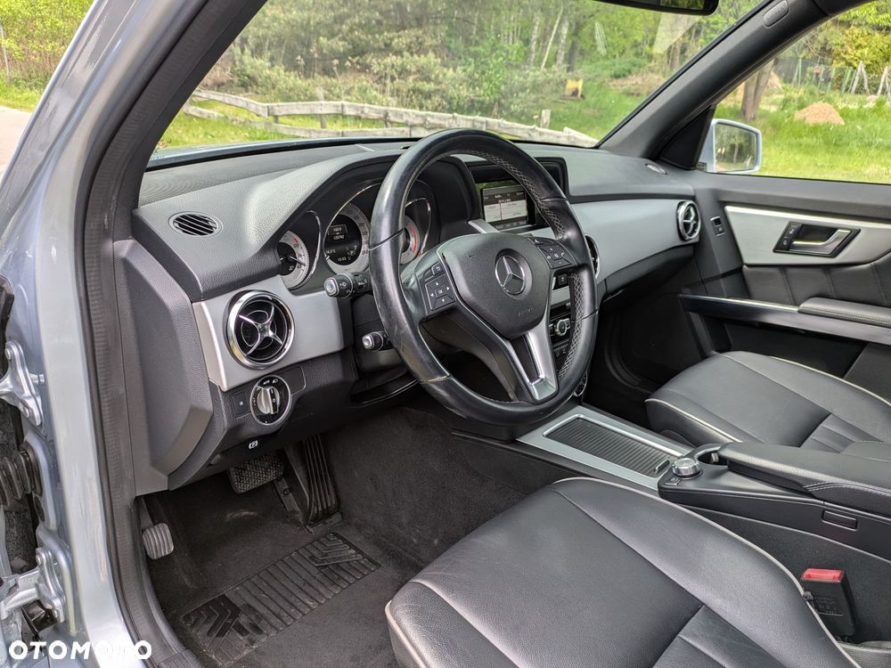 Mercedes-Benz GLK 220 CDI DPF BlueEFFICIENCY 7G-TRONIC SPORT EDITION - 13