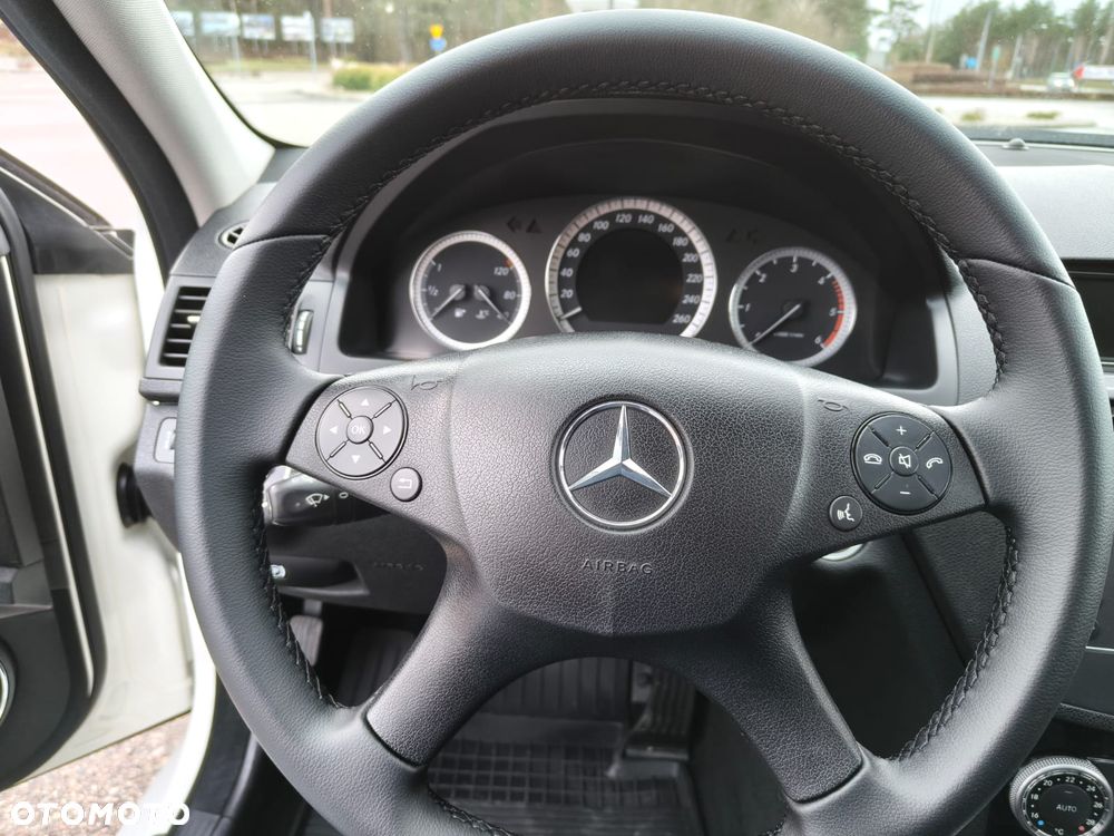 Mercedes-Benz Klasa C - 29
