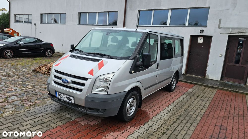 Ford Transit - 1