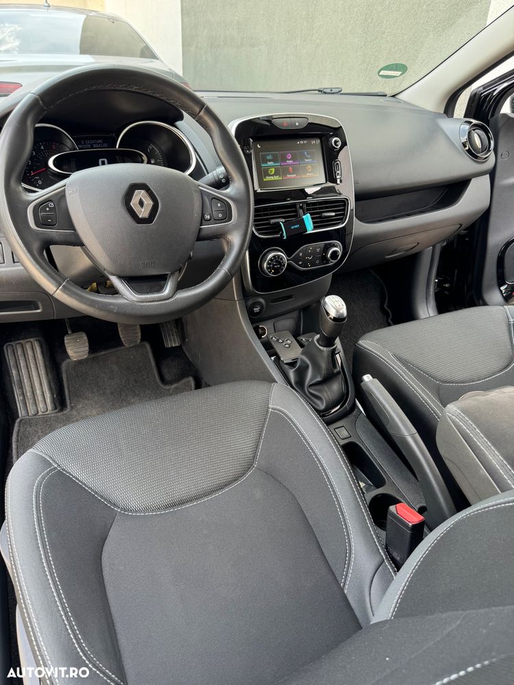 Renault Clio - 14
