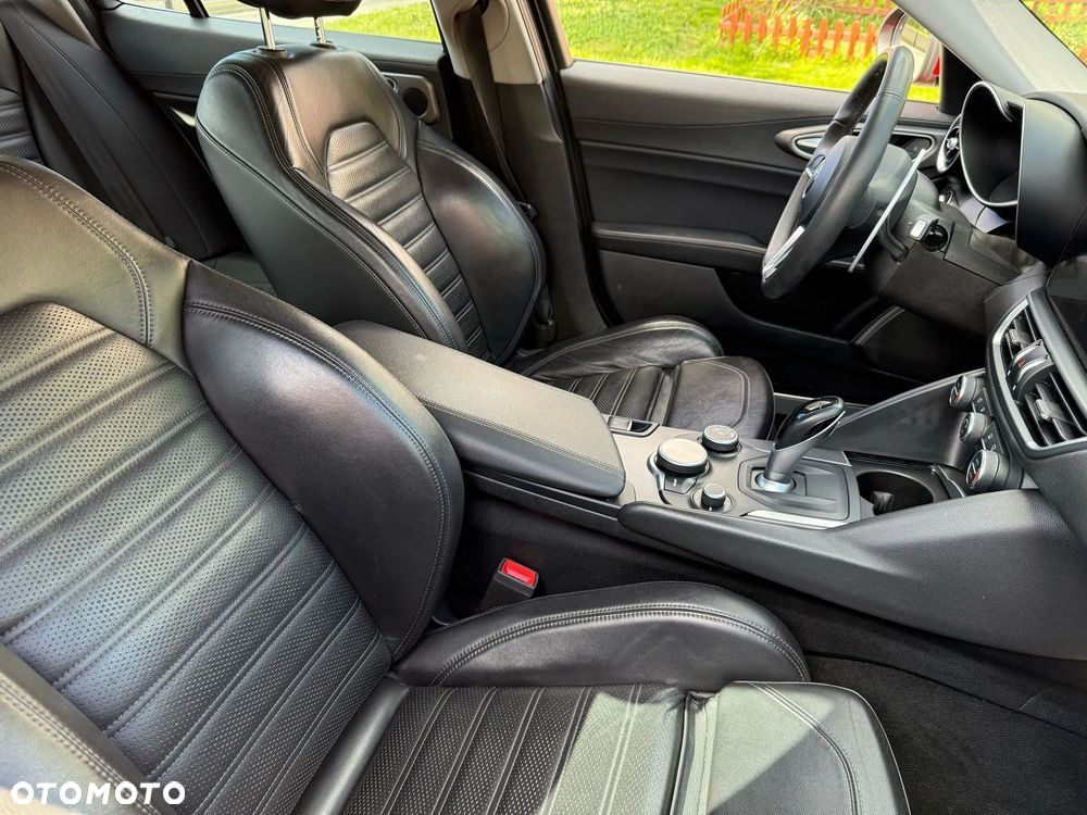 Alfa Romeo Giulia 2.0 Turbo Veloce Q4 - 9