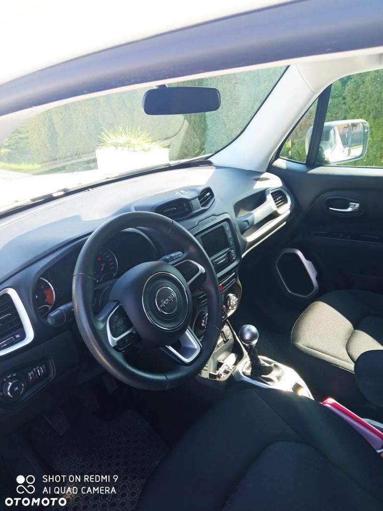 Jeep Renegade 1.6 E-TorQ Sport FWD - 3