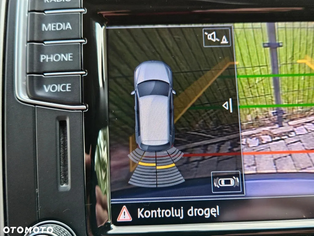 Volkswagen Tiguan 2.0 TDI SCR BlueMotion Technology Lounge Sport & Style - 27