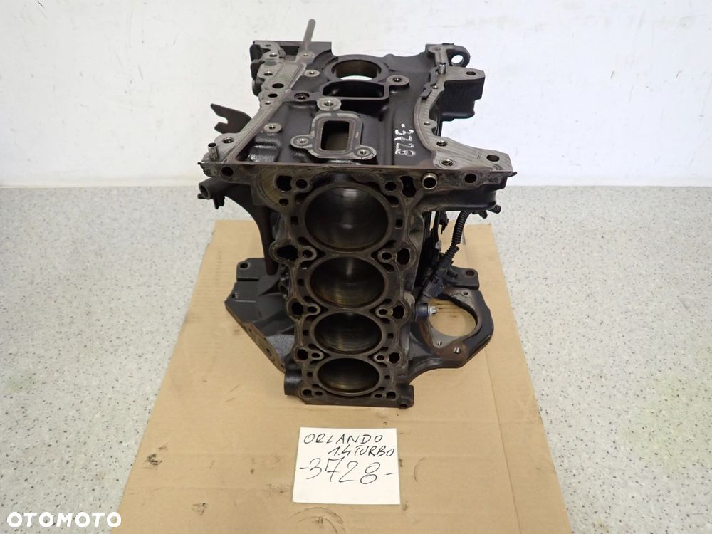 CHEVROLET ORLANDO 1.4T 10- BLOK SILNIKA - 1