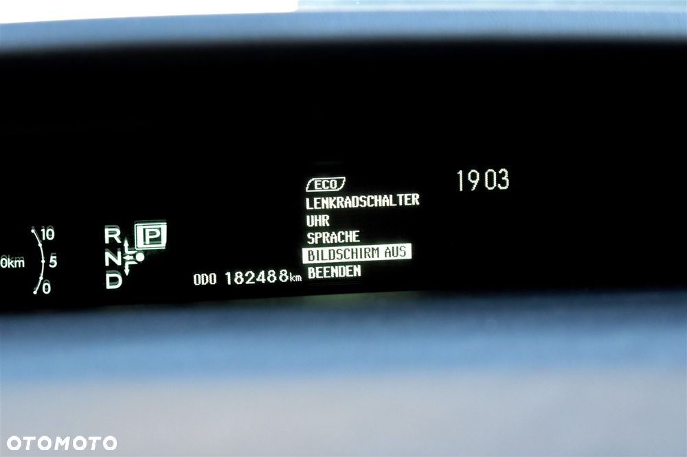 Toyota Prius (Hybrid) Executive - 35