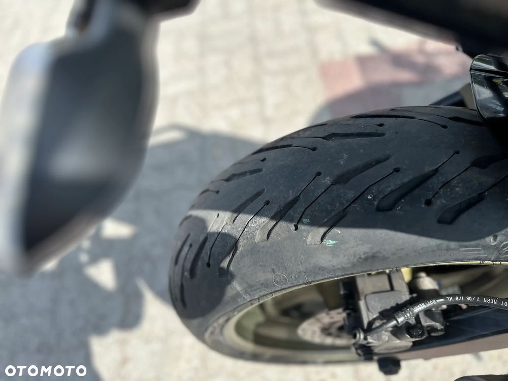 Yamaha FZ - 20
