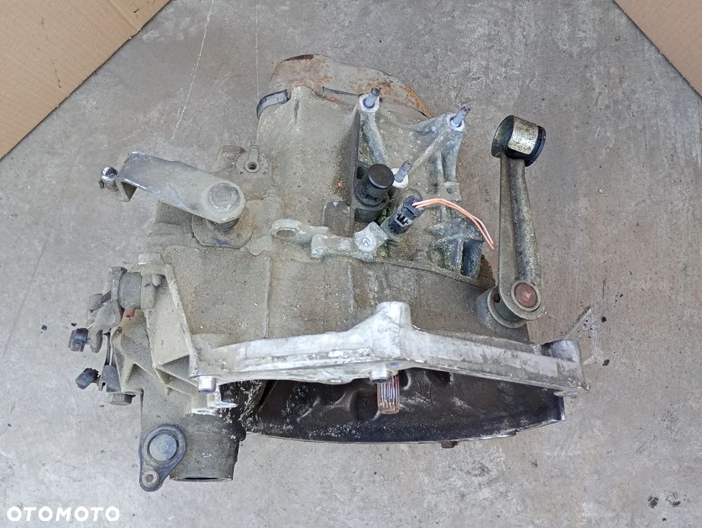 PEUGEOT 206 + plus 1,4 8V skrzynia biegów 20CQ83 - 2