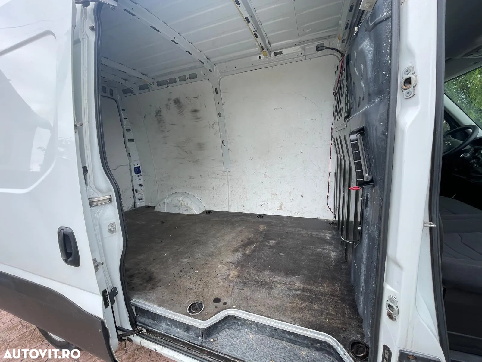 Iveco IS35SC DUBA - 14