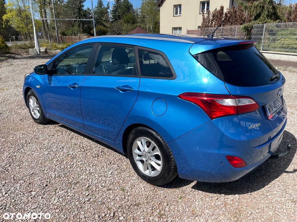 Hyundai i30 1.6 CRDi BlueDrive Premium - 6