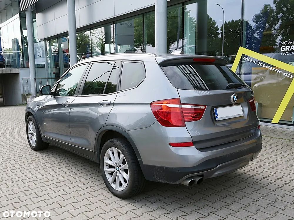 BMW X3 28i xDrive - 3