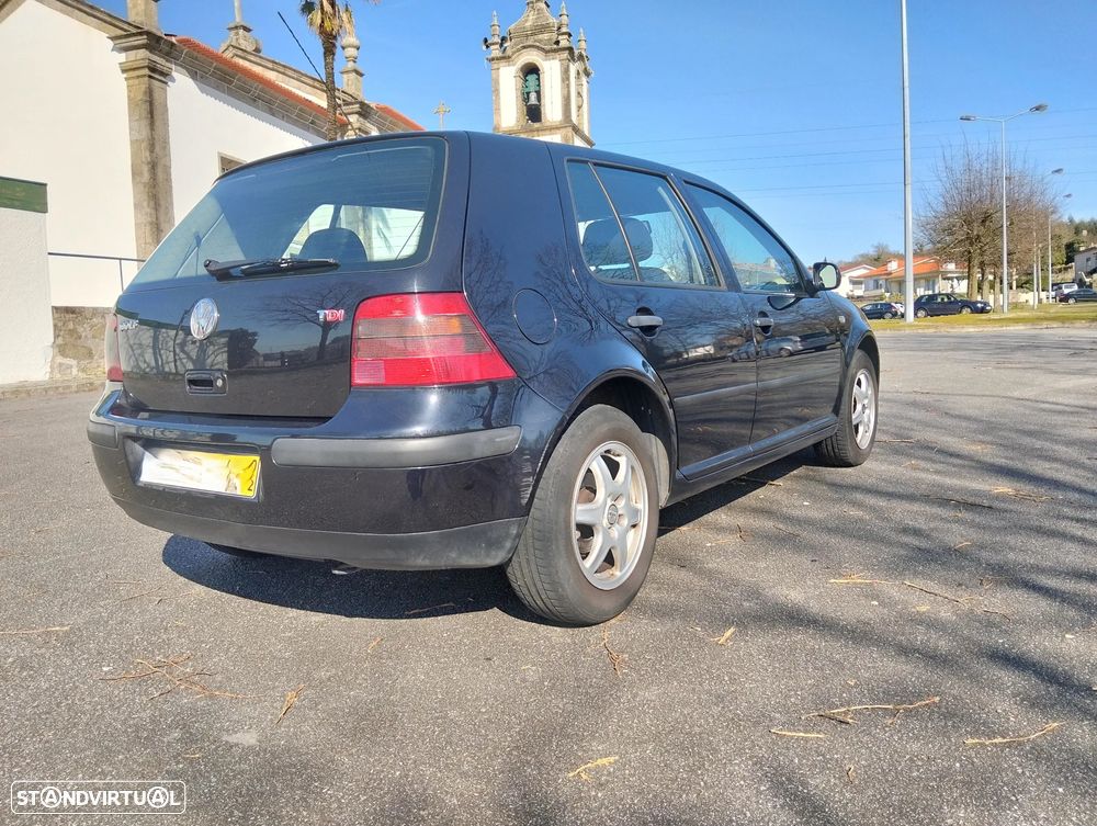 VW Golf - 5