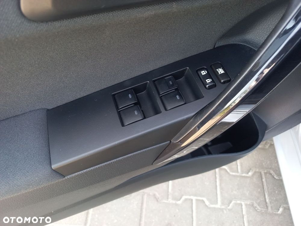 Toyota Auris 1.6 D-4D Premium - 13