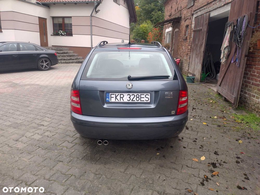 Skoda Fabia - 9