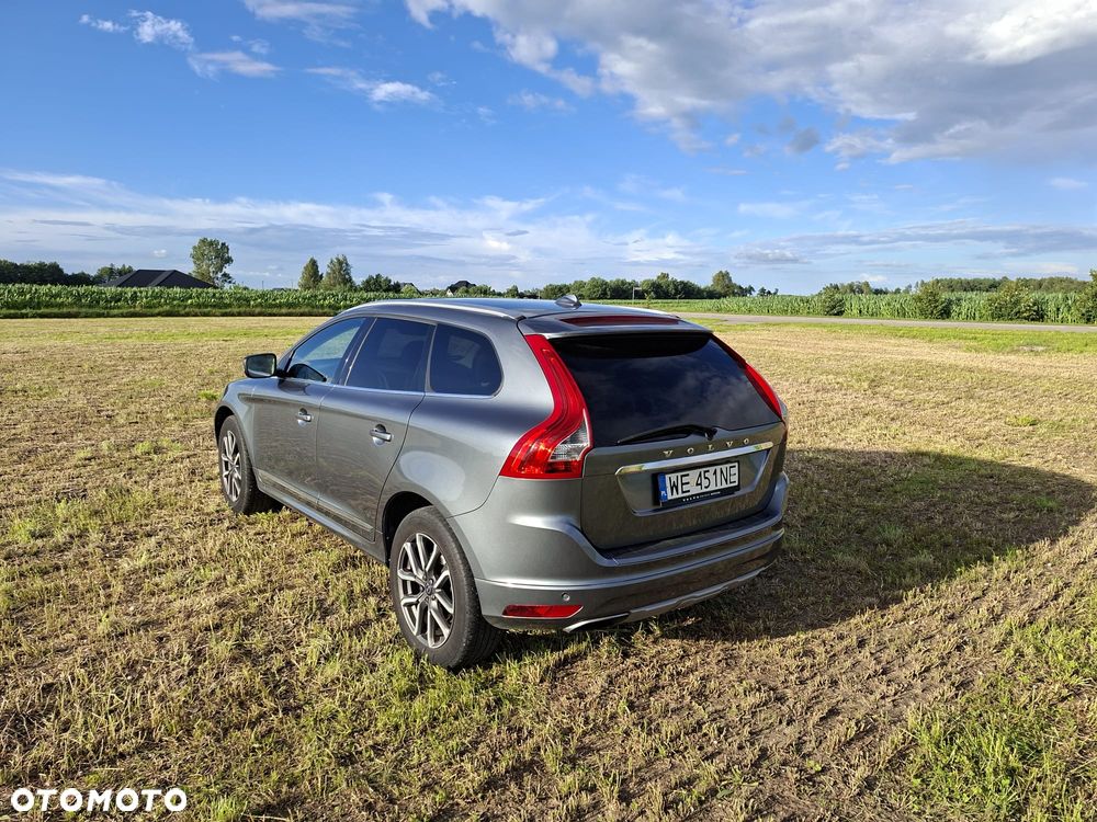 Volvo XC 60 T5 AWD Drive-E Momentum - 4