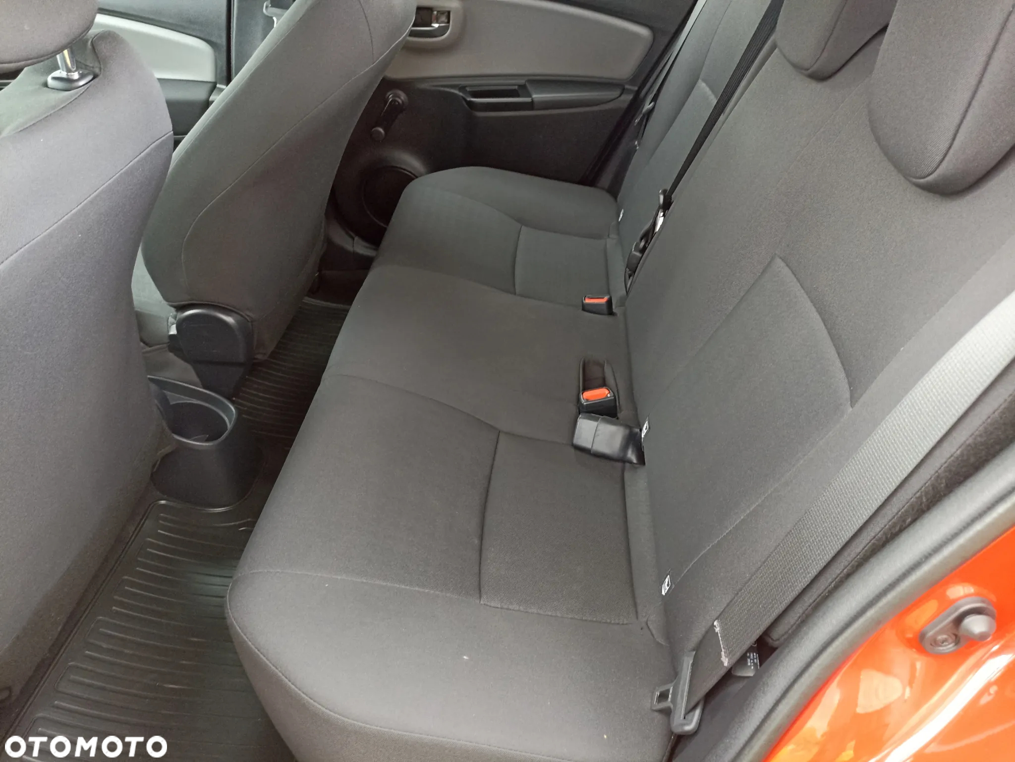 Toyota Yaris - 33