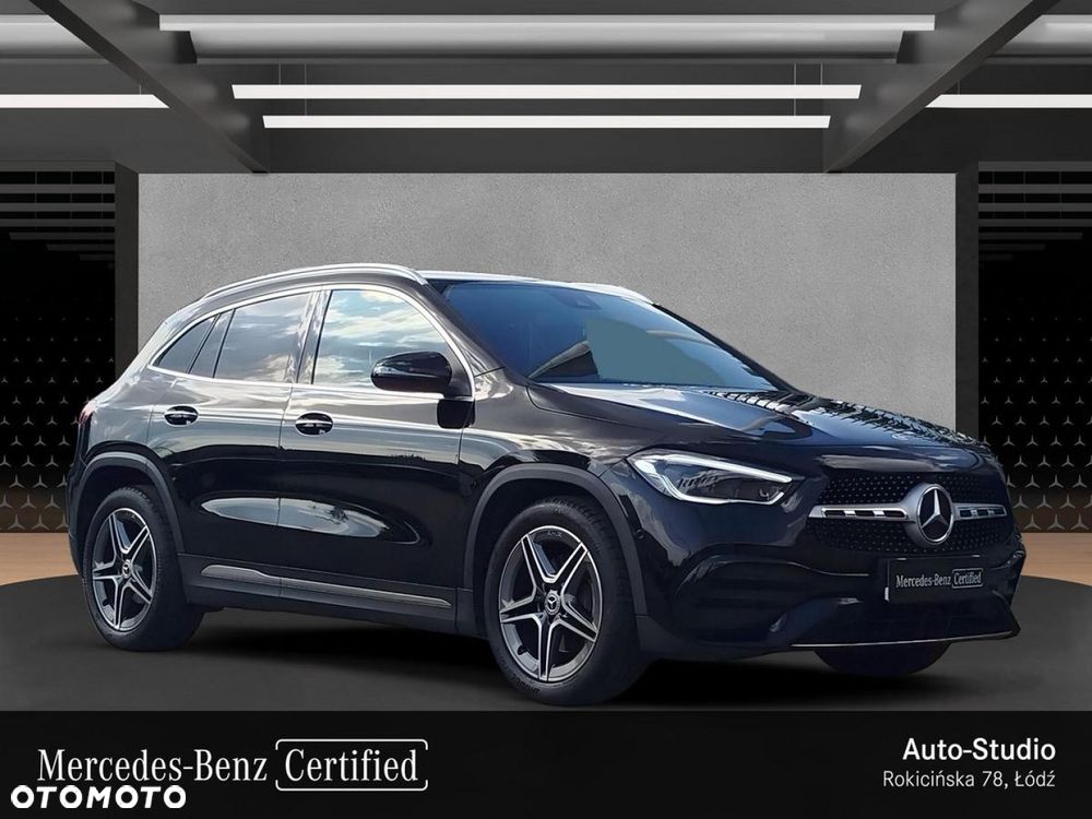 Mercedes-Benz GLA - 9