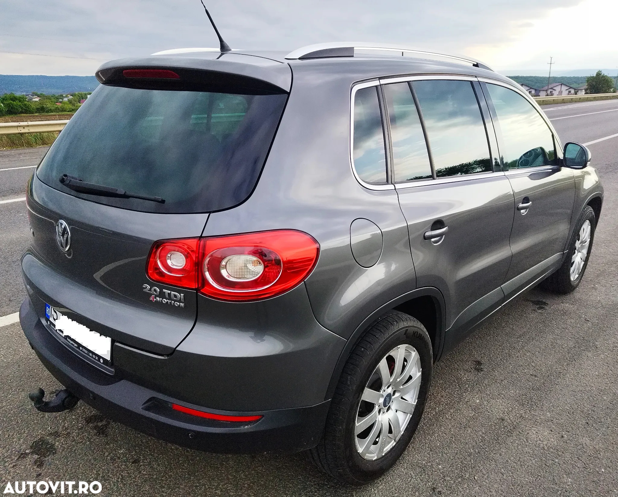 Volkswagen Tiguan - 3