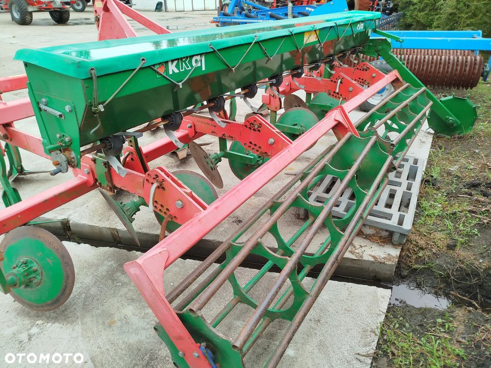 Unia KOS 3,7m z siewnikiem - 2